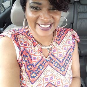 Meet your Posher, Constance